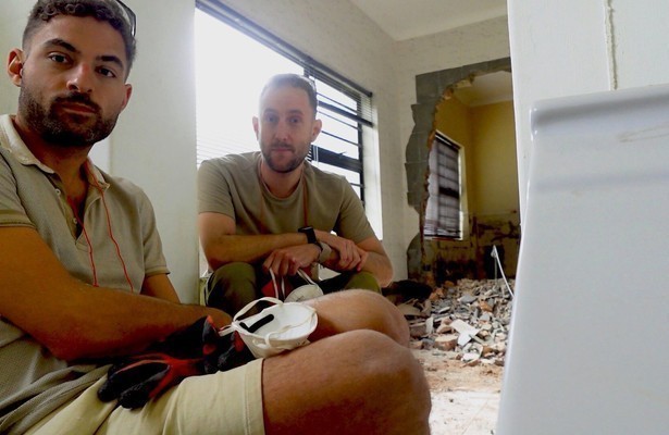 Brian en Alex Het Roer Om