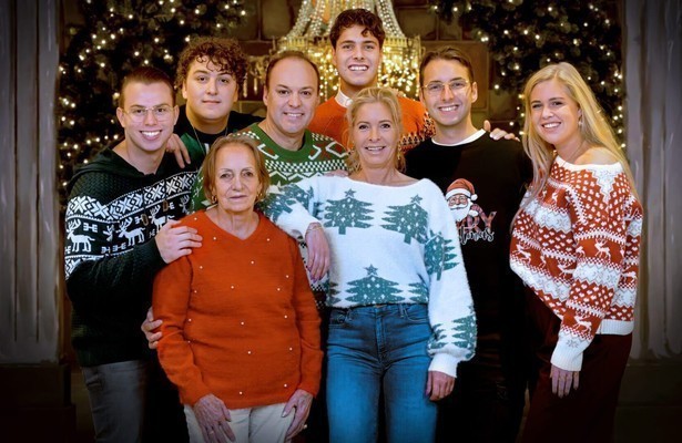 De familie Bauer voor Kerst met de Bauers