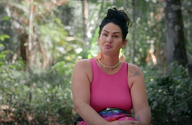 Louisa Janssen is in tranen