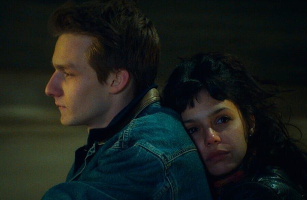 Charlotte Gainsbourg in Les passagers de la nuit