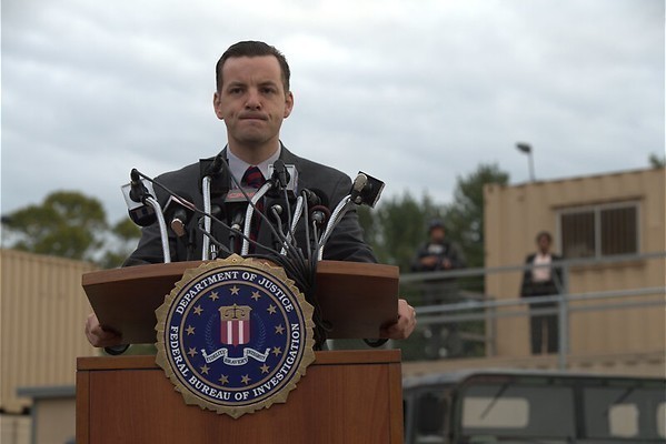 Het net sluit zich in Manhunt