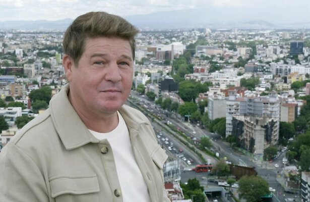 Martijn Krabbé in Race Across the World