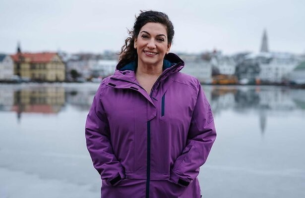 Mehrnaz in Samen Uit, Samen Thuis