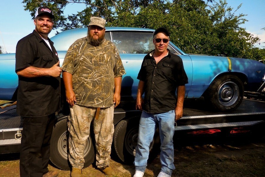 Misfit garage