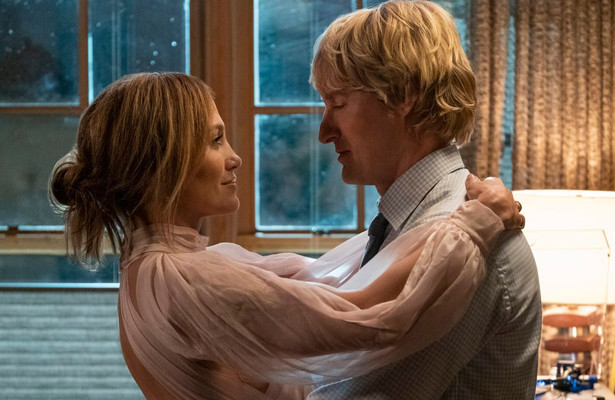 Jennifer Lopez en Owen Wilson in Marry Me