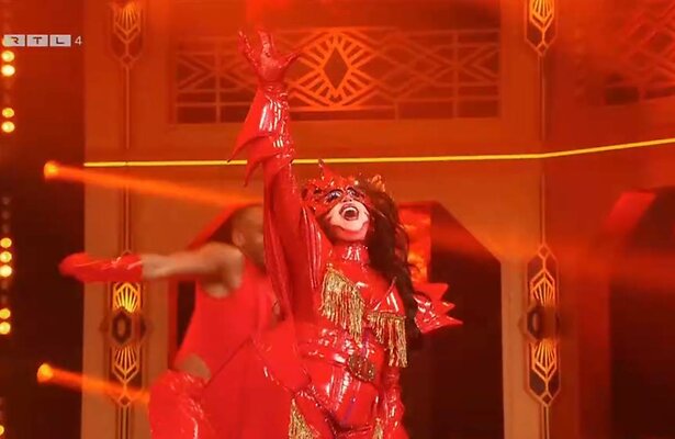 Super Casy in Make Up Your Mind.