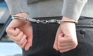 NPO Doc: Kindsoldaten van de onderwereld - Het misdaadbureau