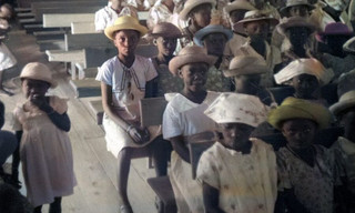 NPO Doc: Moeder Suriname