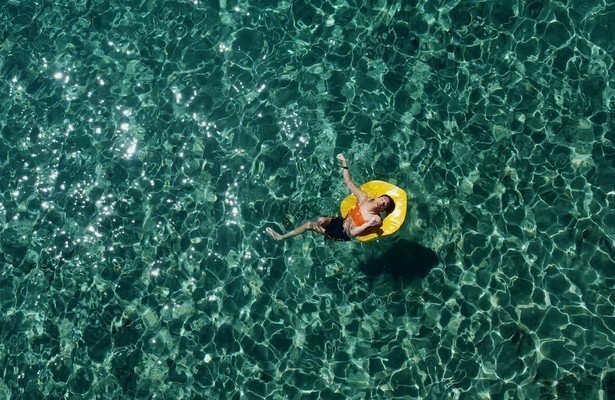 Still uit NPO Doc: Omarm me