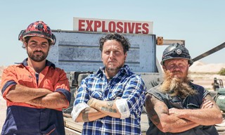 Opal hunters: Red dirt road trip