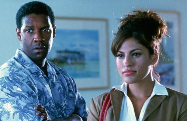 Denzel Washington en Eva Mendes in Out of Time