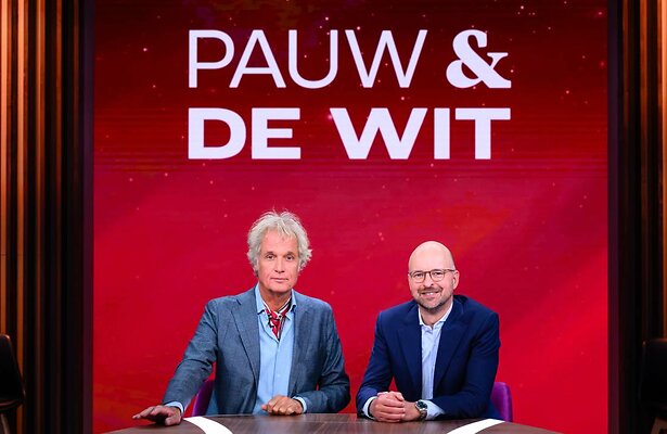 Jeroen Pauw en Tim de Wit presenteren samen rondom de verkiezingen.
