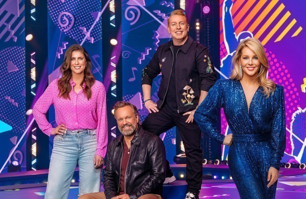 Marieke Elsinga, Carlo Boszhard, Billy Dans en Chantal Janzen voor Play That Song Again