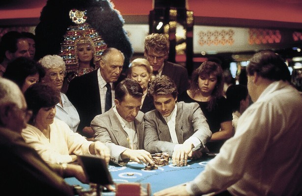 Dustin Hoffman en Tom Cruise in Rain Main