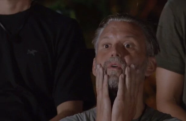 Kevin Hassing bij de Eilandraad