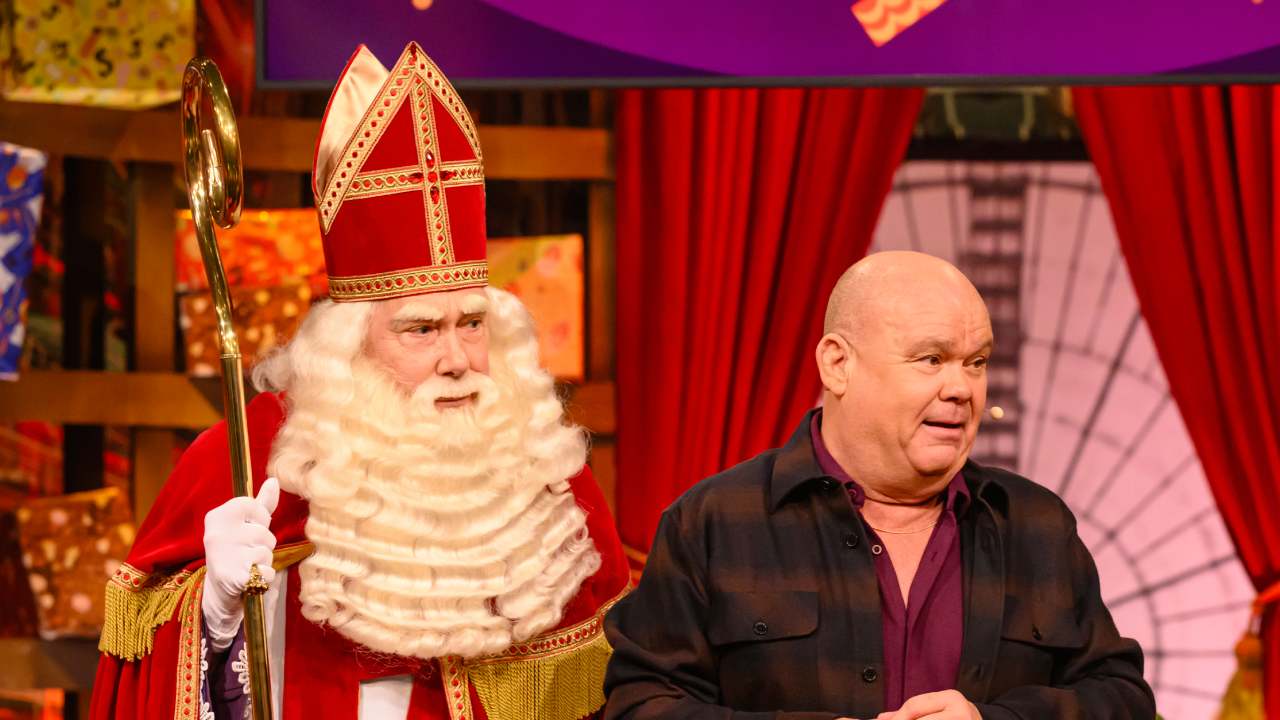 Paul de Leeuw en Sinterklaas