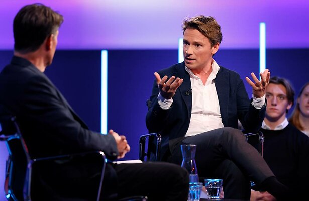 Sander Schimmelpenninck in College Tour.