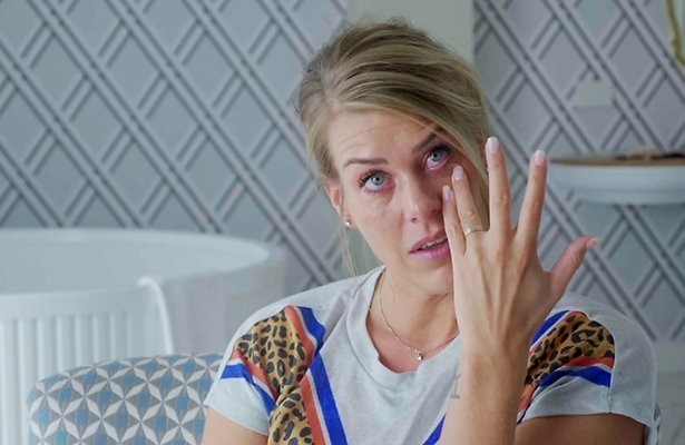 Sanne huilt in Married at First Sight