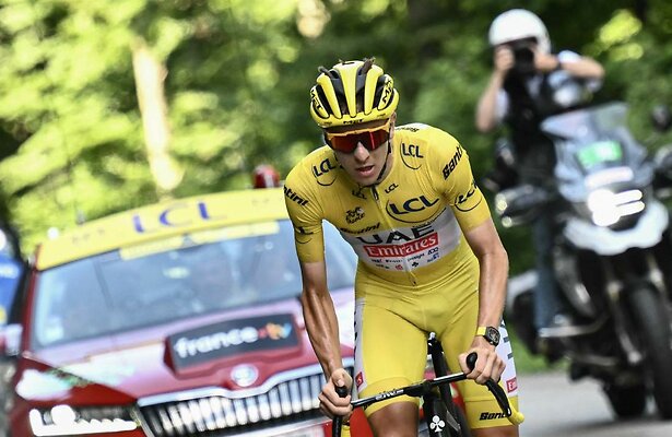 Tadej Pogacar tijdens Tour de France 2024