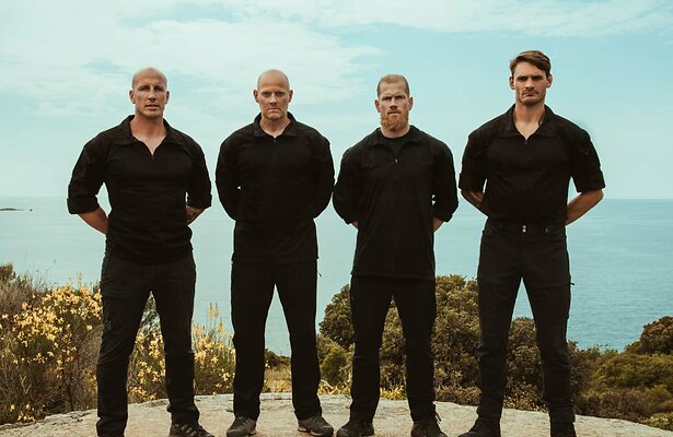 Nikkie, Erik, Bas en Dennis in Special Forces VIPS