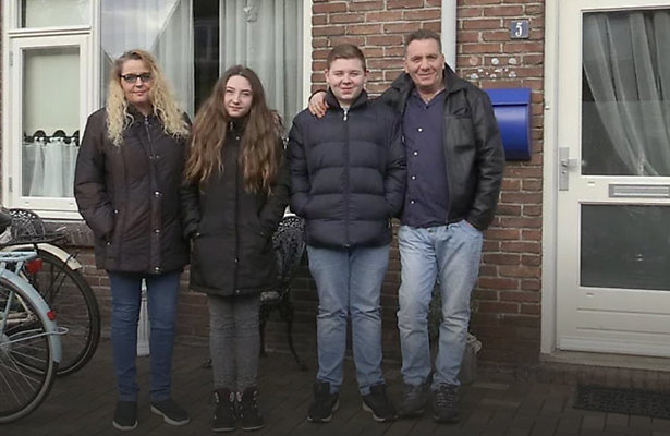 Lieve gezinnen maar frustraties over geregisseerde Steenrijk, straatarm