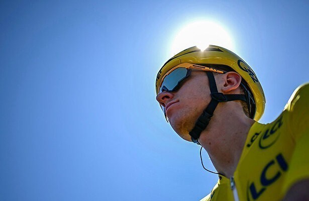Tadej Pogacar tijdens de Tour de France 2025
