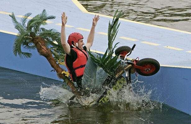 Te Land ter Zee en in de Lucht