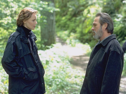 Tommy Lee Jones zoekt Benicio Del toro