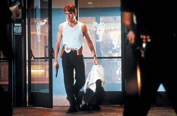 Buddycopfilm met Clint Eastwood en Charlie Sheen