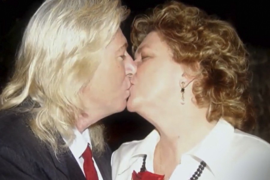 The Black Widower: The Six Wives of Thomas Randolph