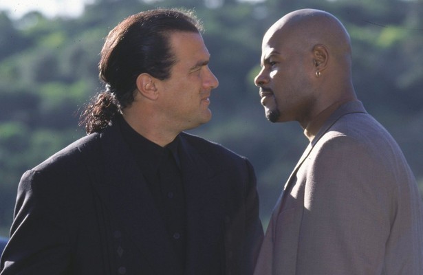 Steven Seagal en Keenan Ivory Wayans in The Glimmer Man