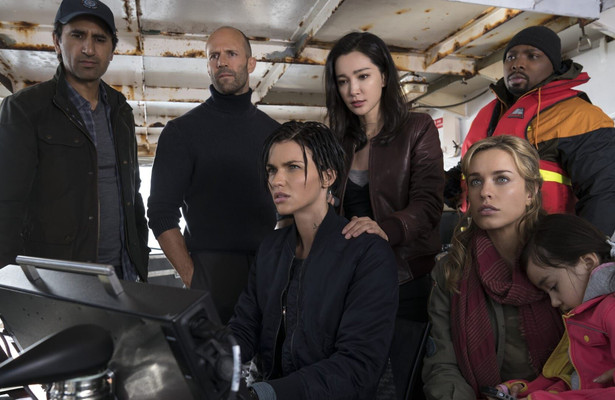 Jason Statham en overige castleden The Meg