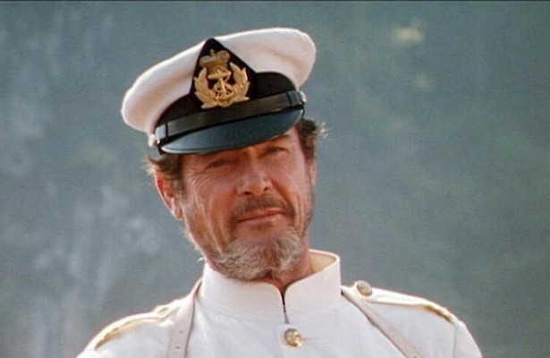 Jean-Claude Van Damme raakt verzeild in een vechttoernooi