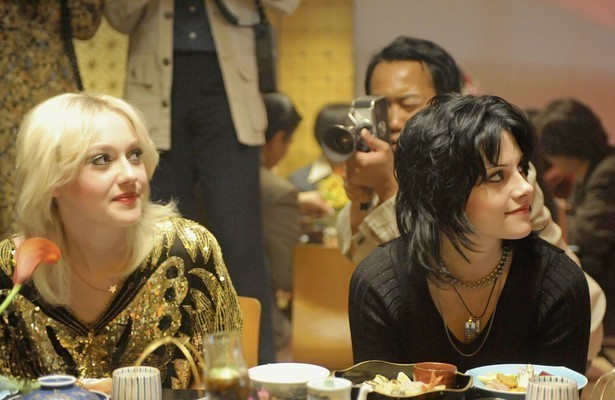 Cherie Currie en Kristen Stewart in The Runaways