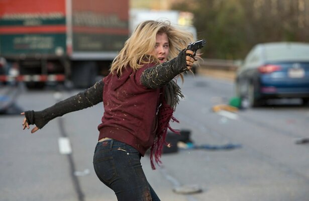 Chloë Grace Moretz in The 5th Wave