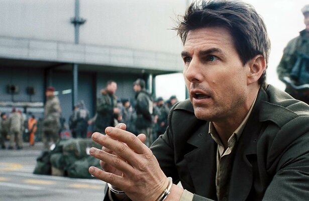 Tom Cruise in Edge of Tomorrow