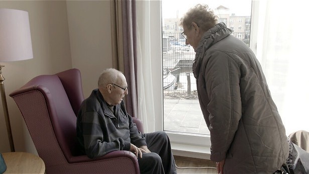 Hoe dementie harten breekt in Uit elkaar!!