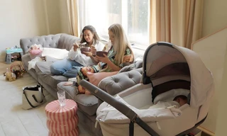 Vier handen op één buik