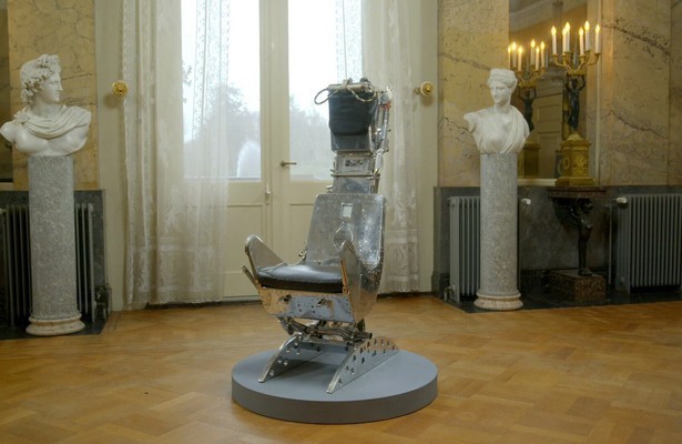 Schietstoel van een Buccaneer-bommenwerper in Van Onschatbare Waarde