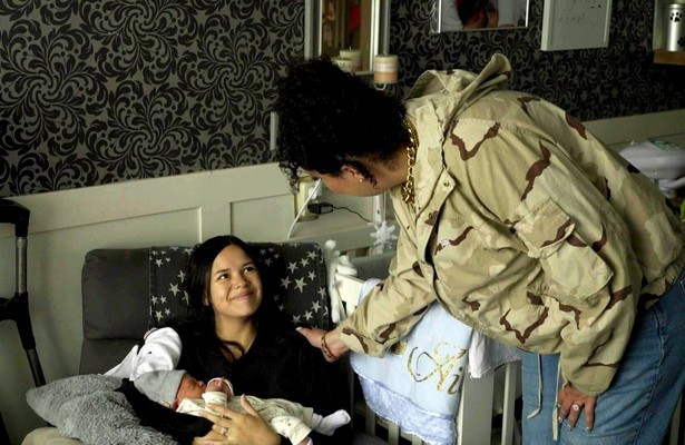 Soundos El Ahmadi in Vier Handen op één Buik