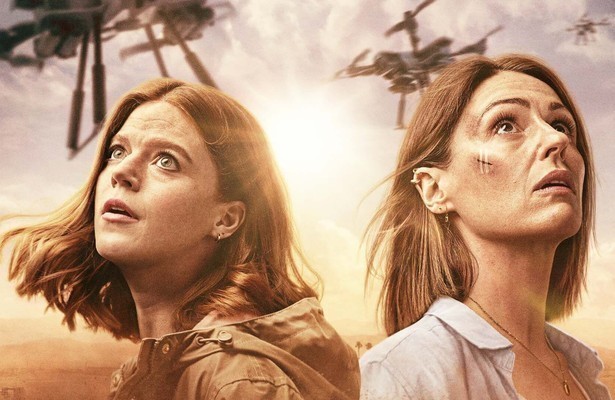 Suranne Jones en Rose Leslie in Vigil