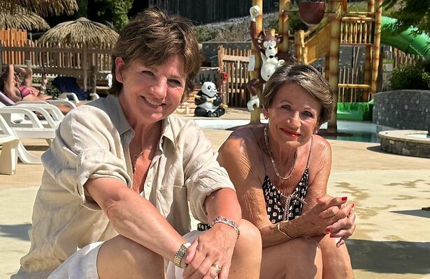 Martine van Os Reisleider Evelyne Timmer