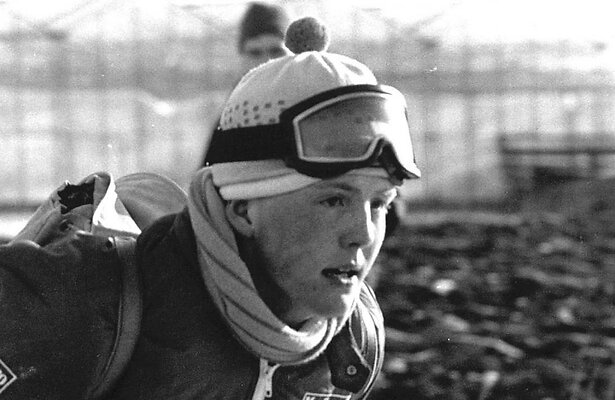 (Prins) Willem-Alexander rijdt de Elfstedentocht in 1986