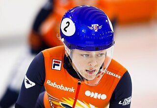 Sport - Schaatsen: Wereldbeker shorttrack in Dordrecht