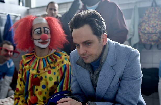 Yannick van de Velde voor All Stars & Zonen