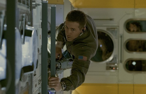 Ryan Reynolds in Life