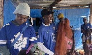 360° Reportage: Simbabwe - Die magischen Hände von Harare