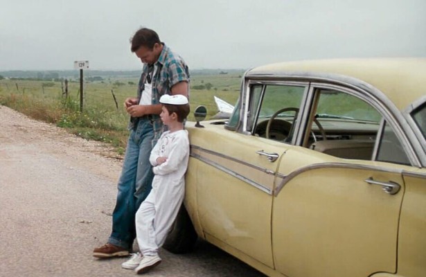 Kevin Costner en T.J. Lowther in A Perfect World