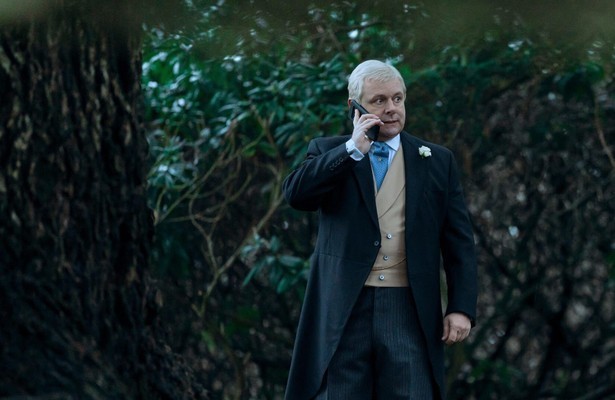 Michael Sheen als Prince Andrew in A Very Royal Scandal