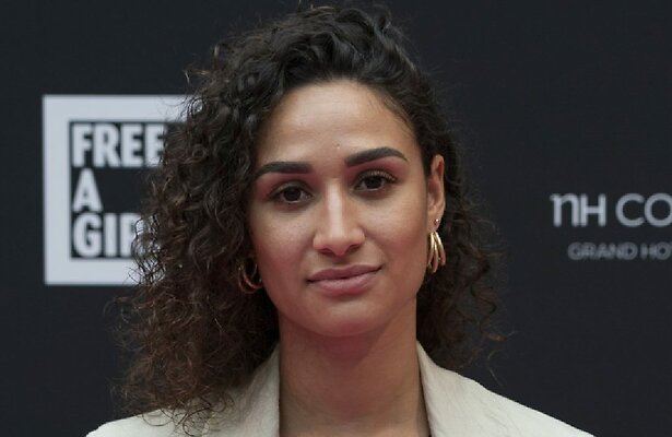 Amije Roos van der Laan 